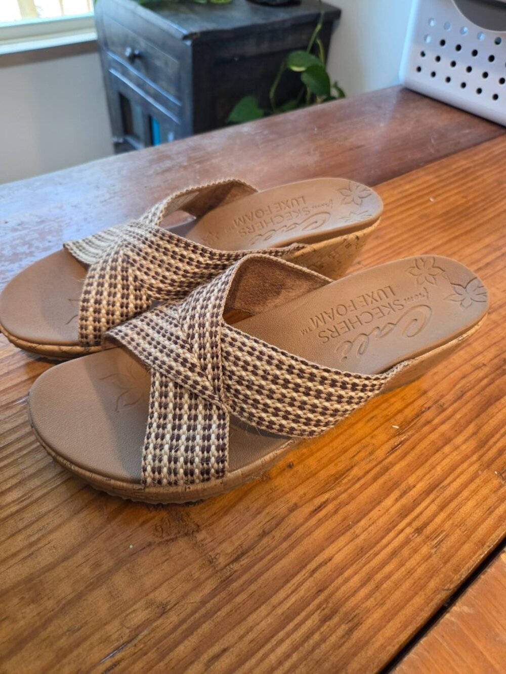 Skechers Cali Women's Size US 10 Beverlee Delighted Wedge natural Sandals